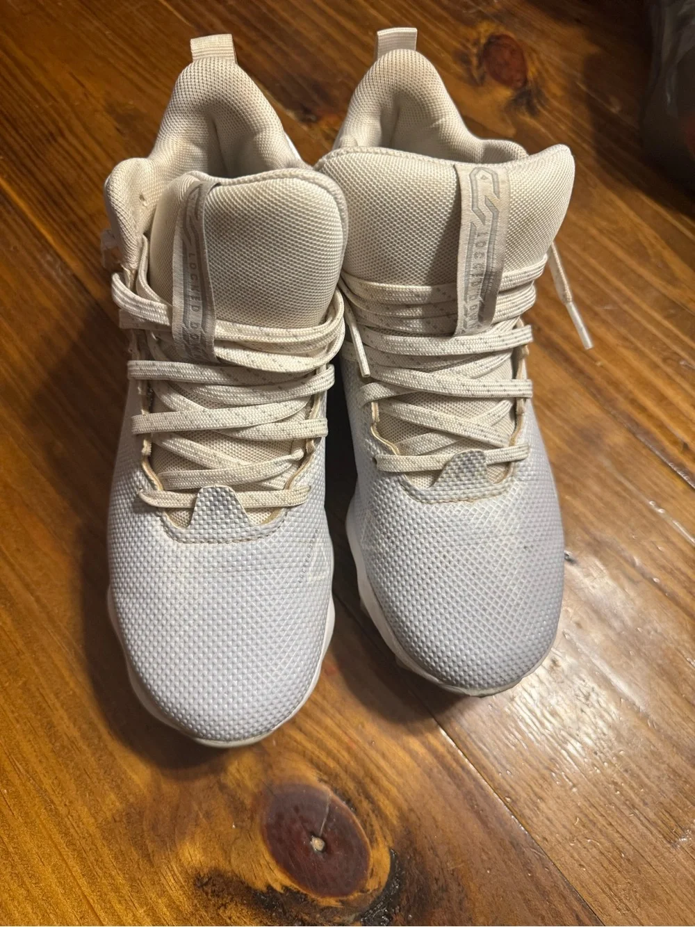Under Armour Beige/Tan Girls Youth Softball Cleats